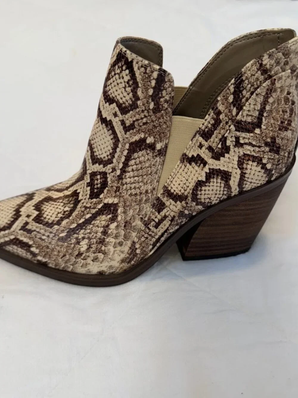 Dolce Vita Snake Print Western‎ Booties – Size 6.5 – Neutral Brown/Cream